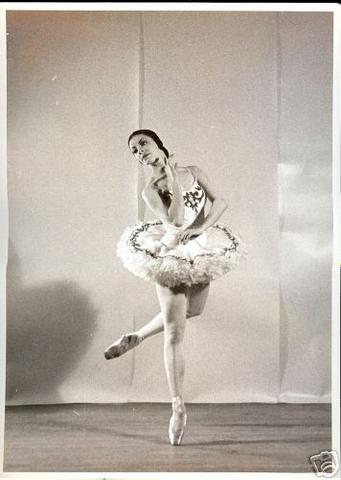 Honoring Your Body as an Adult Ballet Dancer: Tips for Safe and Joyful Practice