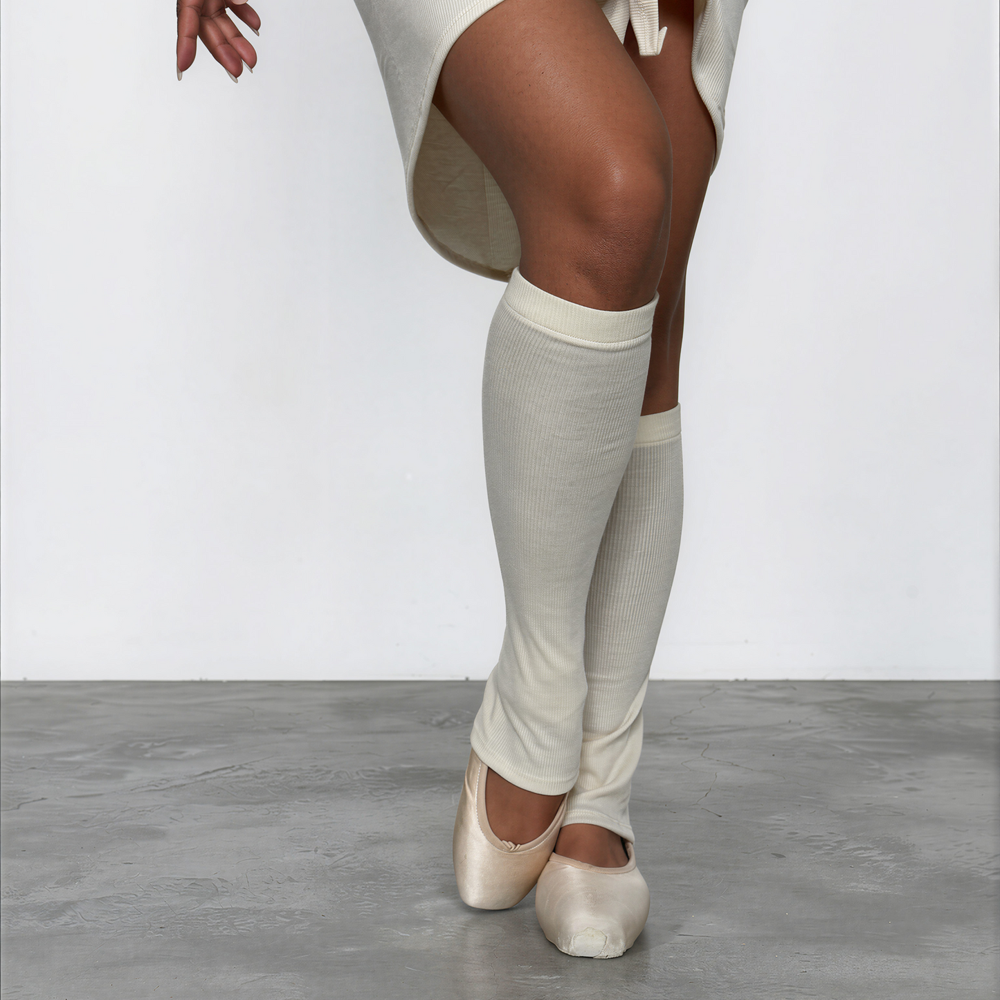 Sweater Knit Knee High Ballet Leg Warmers - Cream Ribbed Knit
